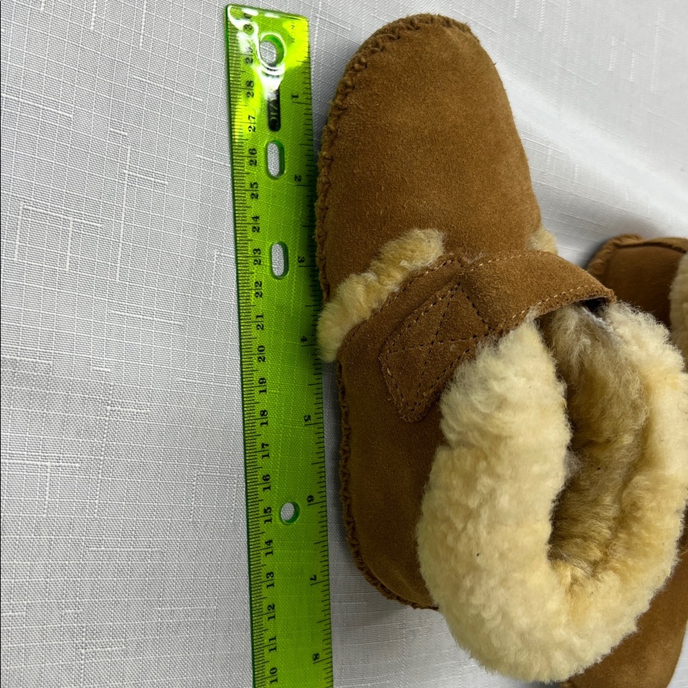 L.L. Bean Wicked Good slippers - Picture 7 of 8